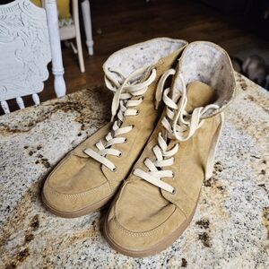Rocket Dog Beige and Brown High-Top Sneakers